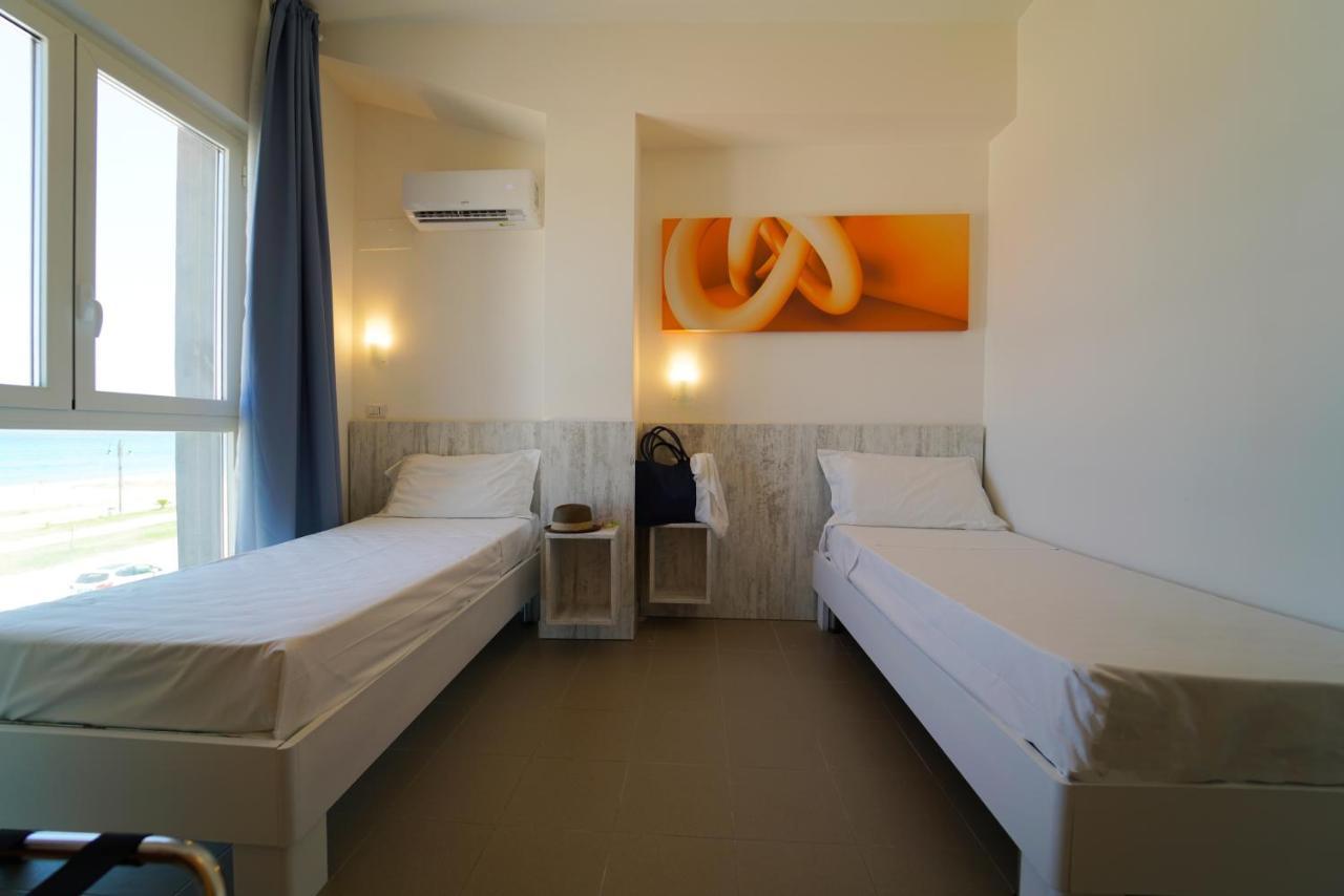 Hotel Rivabella Davoli Eksteriør bilde
